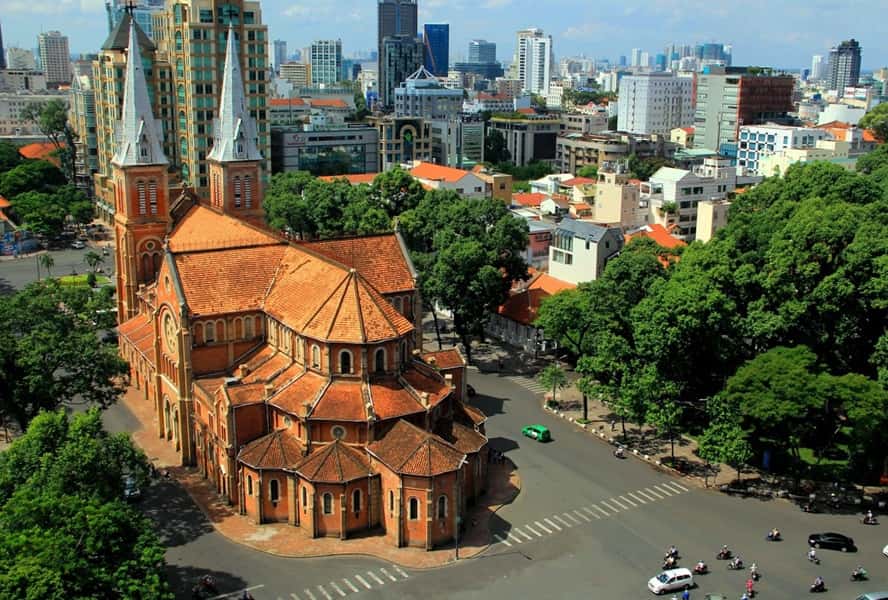 Five Days of Vietnam’s Magic: From Hanoi to Halong Bay